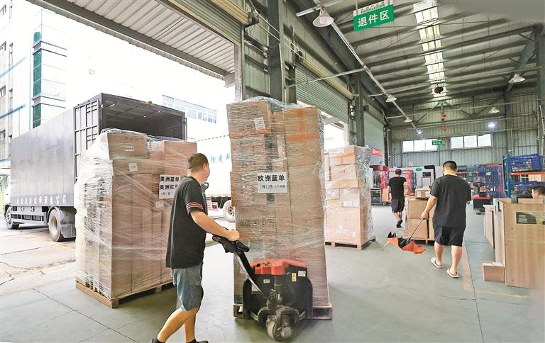 上半年深圳進出口總值2.17萬億元，占全國近一成，技術貿易成亮點